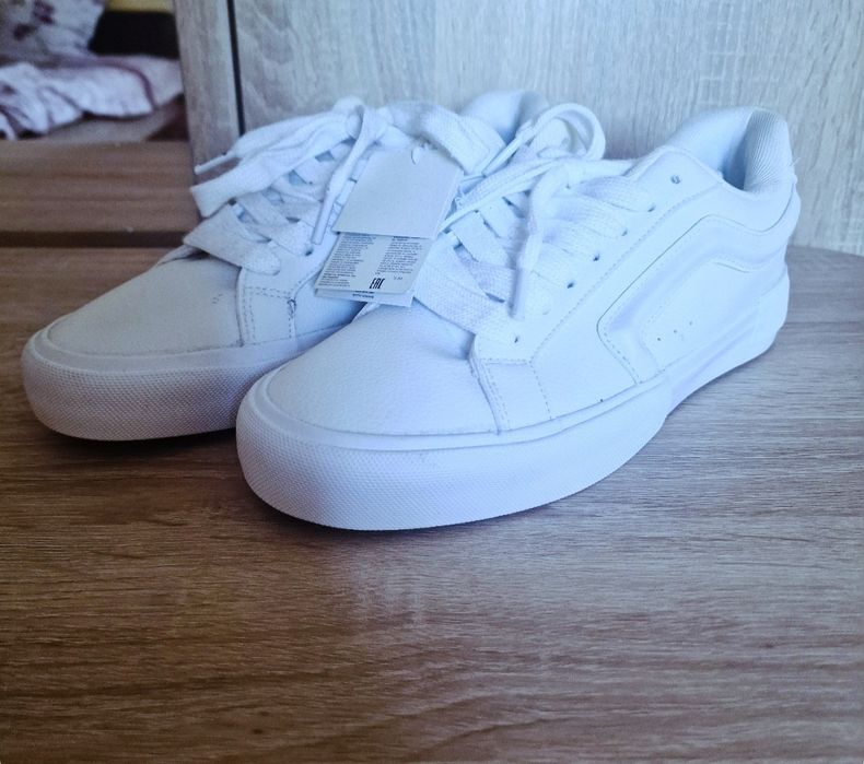 Adidași Bărbătești  42