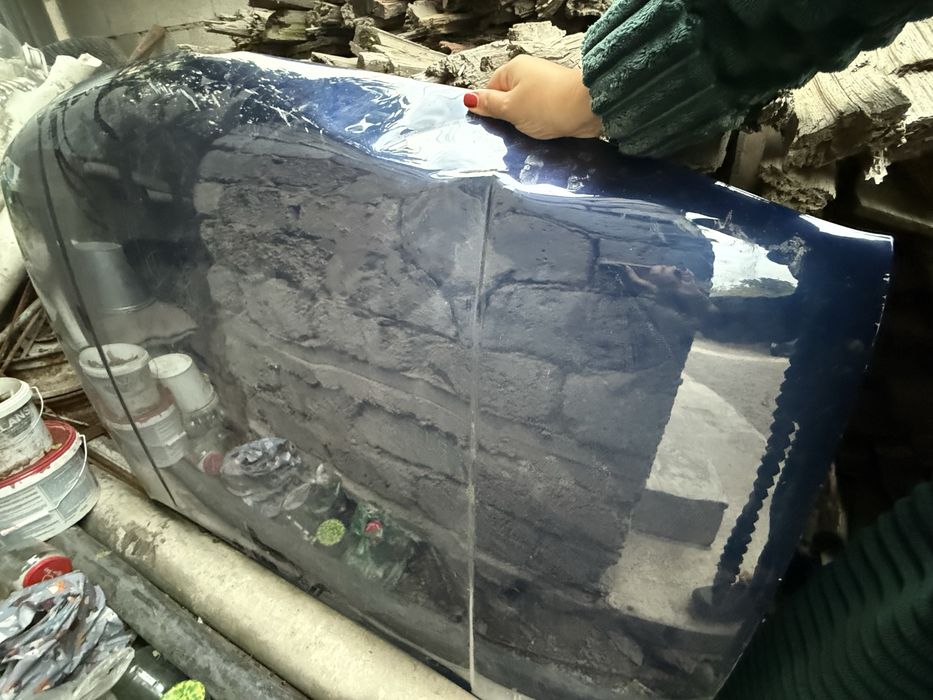 Продам капот гольф 4