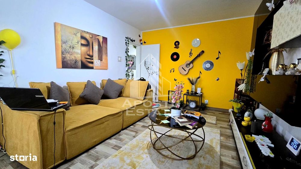 Apartament cu 2 camere de vanzare, decomandat, renovat, Girocului