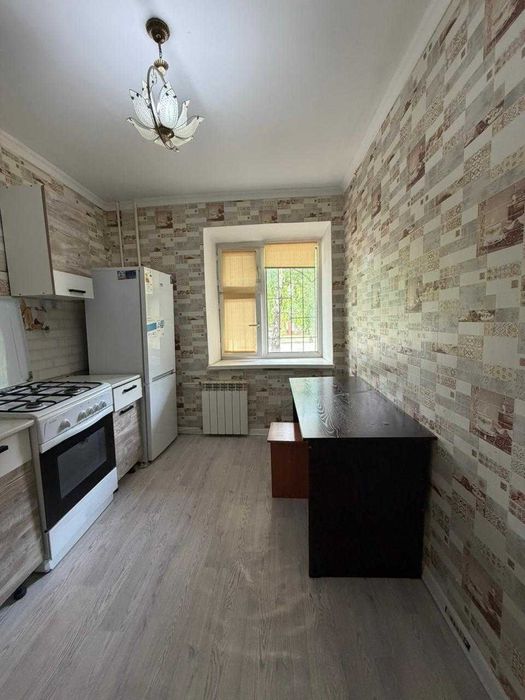 Продается 2-ком кв район площадь М.Маметова