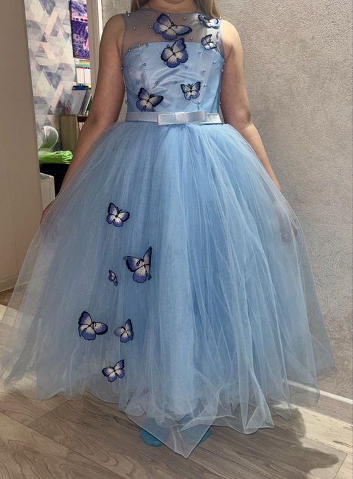 Нарядное платье для девочки