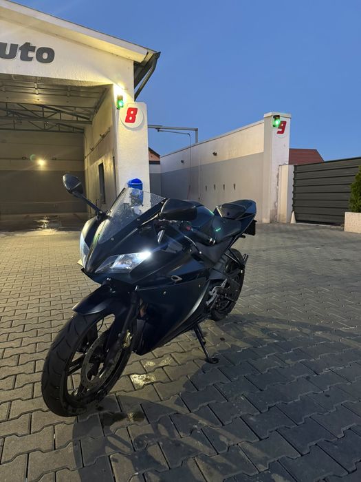 Yamaha yzf r125 2010