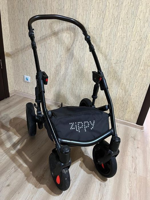 Каляска.   tutis