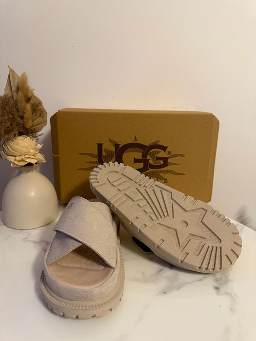UGG Goldenstar Cross