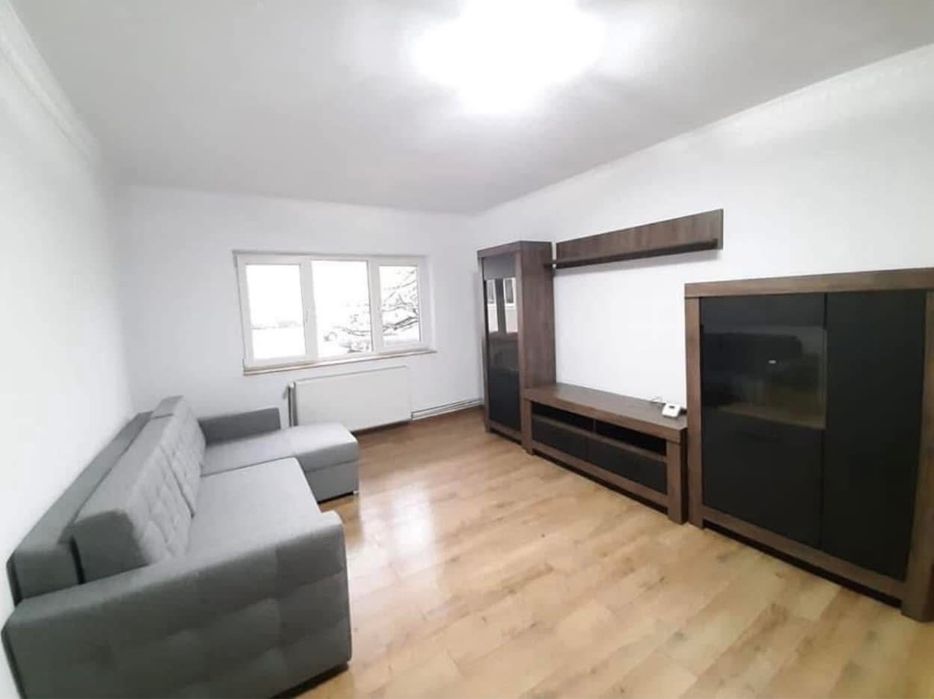 Apartament de inchiriat ,3 camere ,Girocului ,Parter