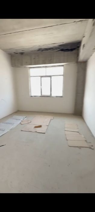 Аэропорт томонда арзон нархда 2 хонали квартира сотилади Коробка