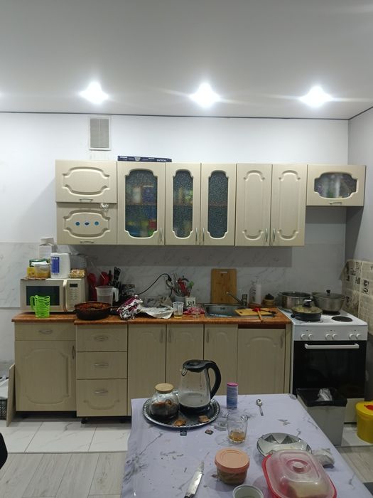 Отдам даром, самовывоз , кухонный гарнитур