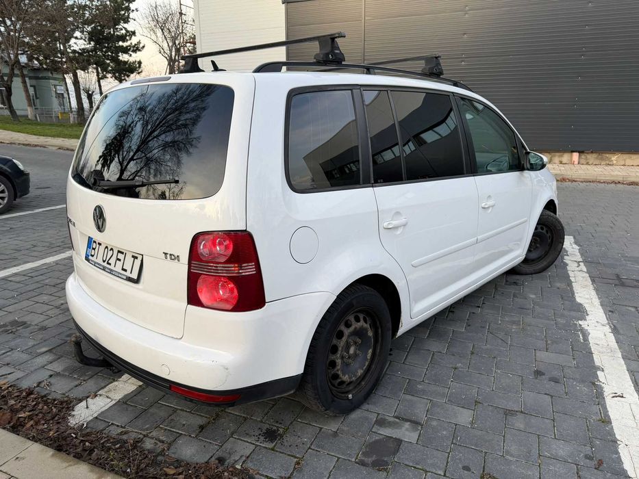 VOLKSWAGEN Touran 2009 — imagine 3
