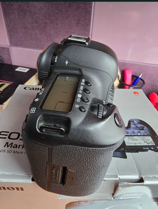Canon 5D Mark IV