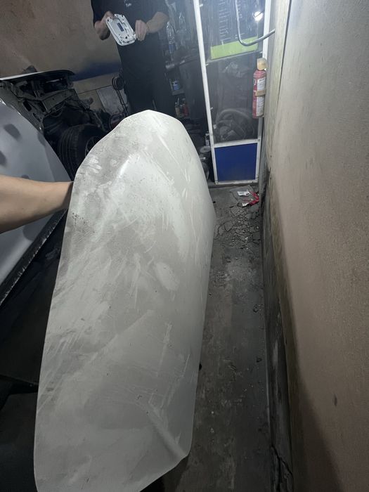 Капот на Тойота Королла