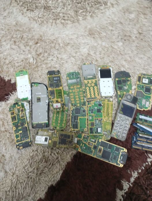 Placi telefoane vechi
