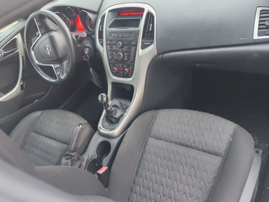 OPEL Astra 2013 — imagine 2