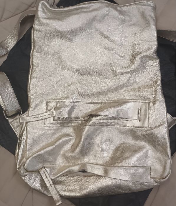 Дамска раница от естествена кожа