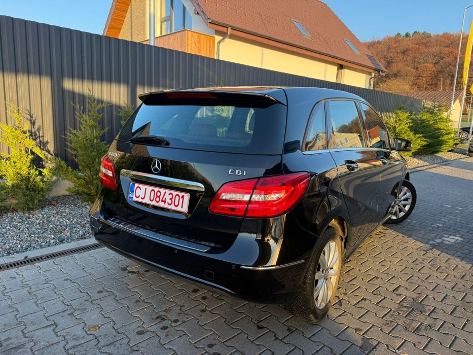 Mercedes b180cdi Faruri led Piele etc