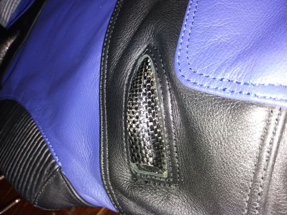 ЧИСТО НОВ мото екип IXS цял