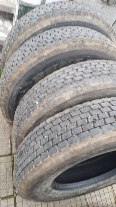 Гуми за камион 10 R 22.5