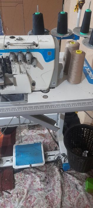 Тикув мошинкаси сотилади