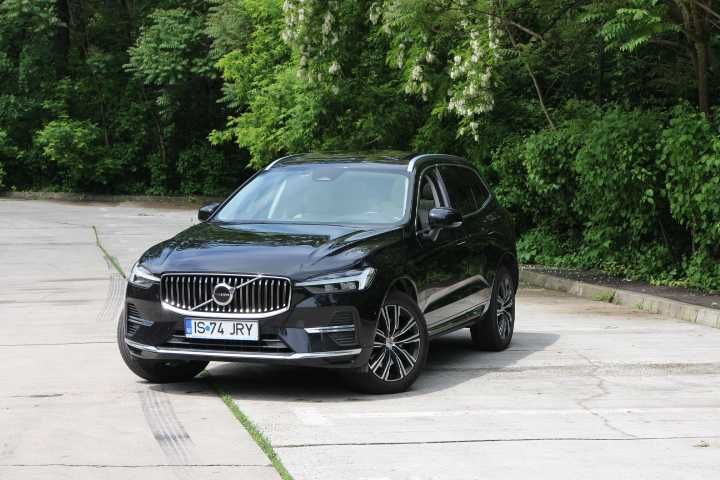 VOLVO XC 60 T8 PLUG IN HYBRID 455CP  69974 km