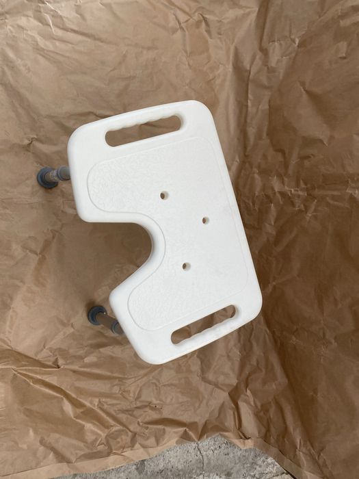 Scaun baie/ dus cu decupatie