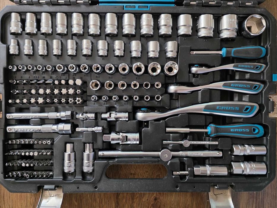 Продам набор инструментов Gross