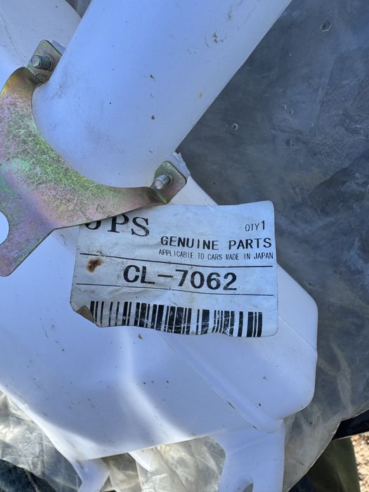 Бачек омывайки мазда 626