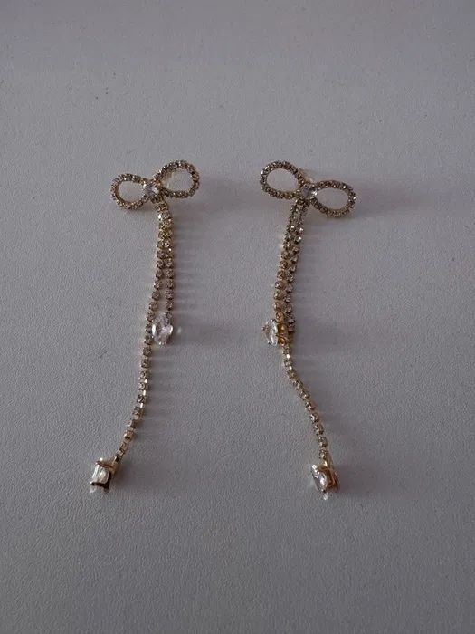 Rochie elegantă + cercei fundiță