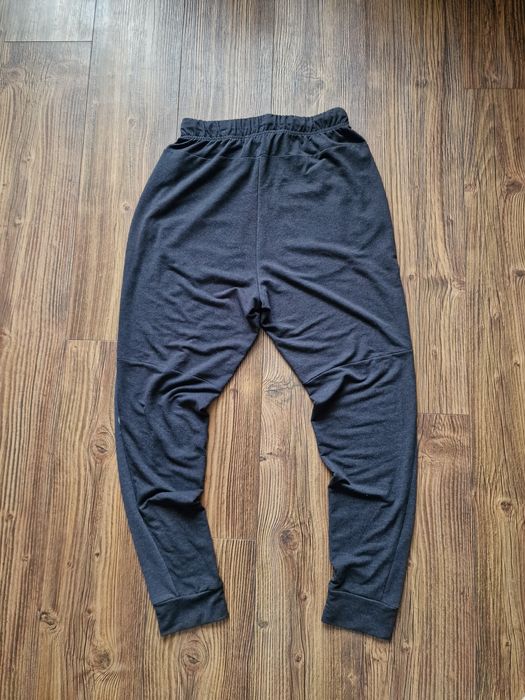 Страхотно мъжко спортно долнище NIKE  размер S