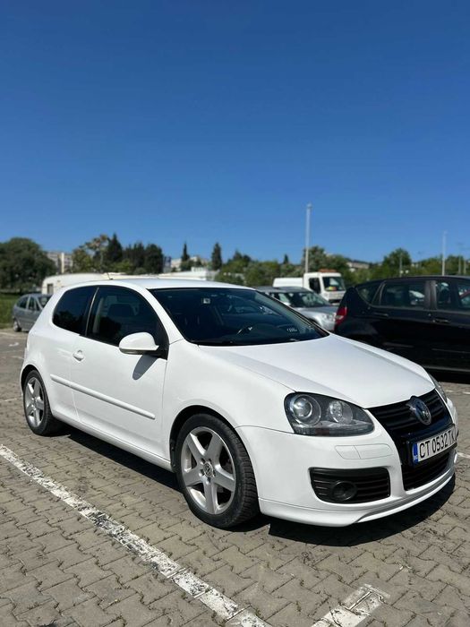Продавам VW Golf 1,9 2008 г.