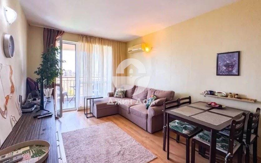 Двустаен апартамент с ГЛЕДКА МОРЕ в к-с „Рутланд Бийч 1“, с. Равда