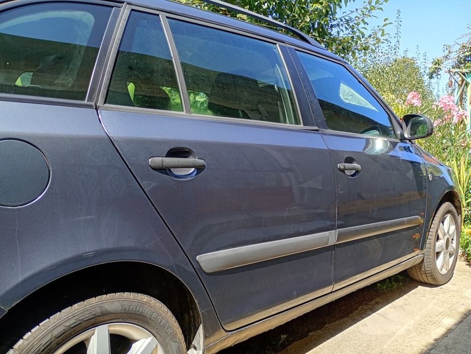 SKODA Fabia 2009 — imagine 2