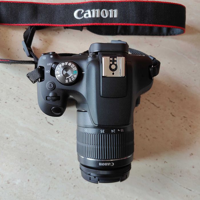 Canon EOS 2000D,24.1 MP, Negru + Obiectiv EF-S 18-55mm DC III