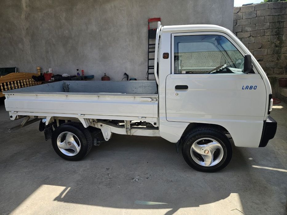 Labo sotiladi yangi xolatda