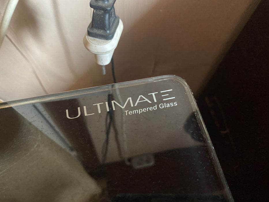 Тумба стеклянная под телевизор