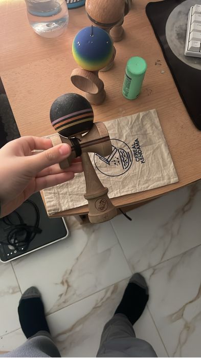 Vand kendama cereal cu tot cu punga in care vinr si ata de rezerva