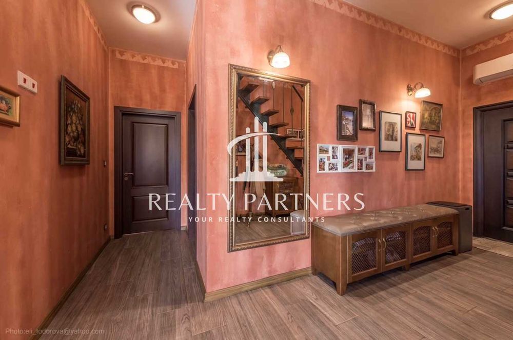 Къща с 5 спални и граж – с. Приселци, обл. Варна