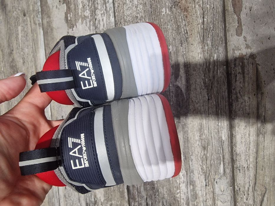 Маратонки 34 номер Emporio Armani