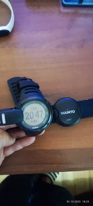 Спортивные часы Suunto ambit 2
