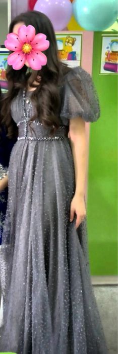 Продаётся вечернее плптье как новое