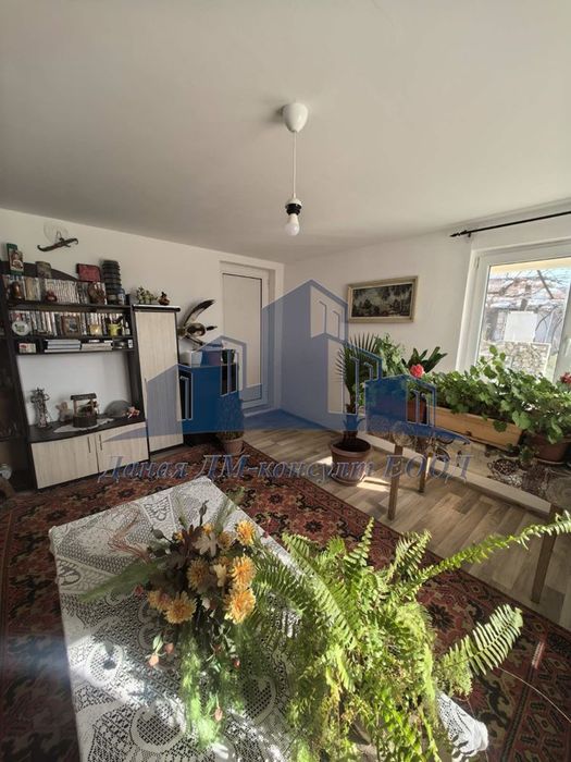 Продава се Къща в с. Кюлевча, Област Шумен - 150 кв.м за 800 €/кв.м - Снимка #2