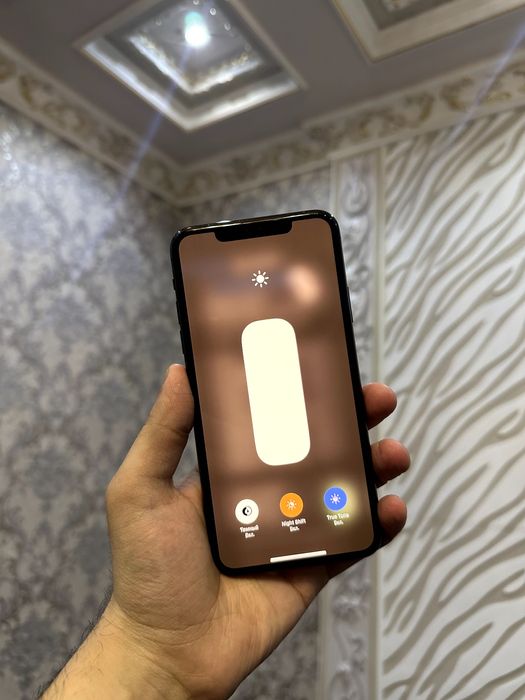 iPhone 11 Pro Max Срочно сотилади