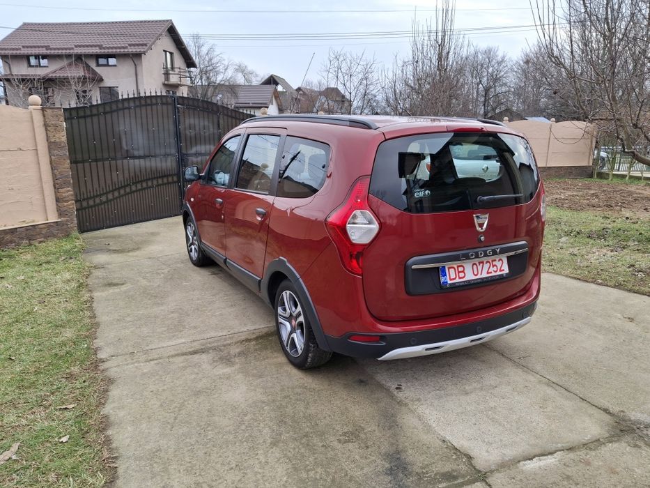 Dacia lodgy stepway tehroad 1.3 tce 7 locuri Rate cu Buletinul  2019