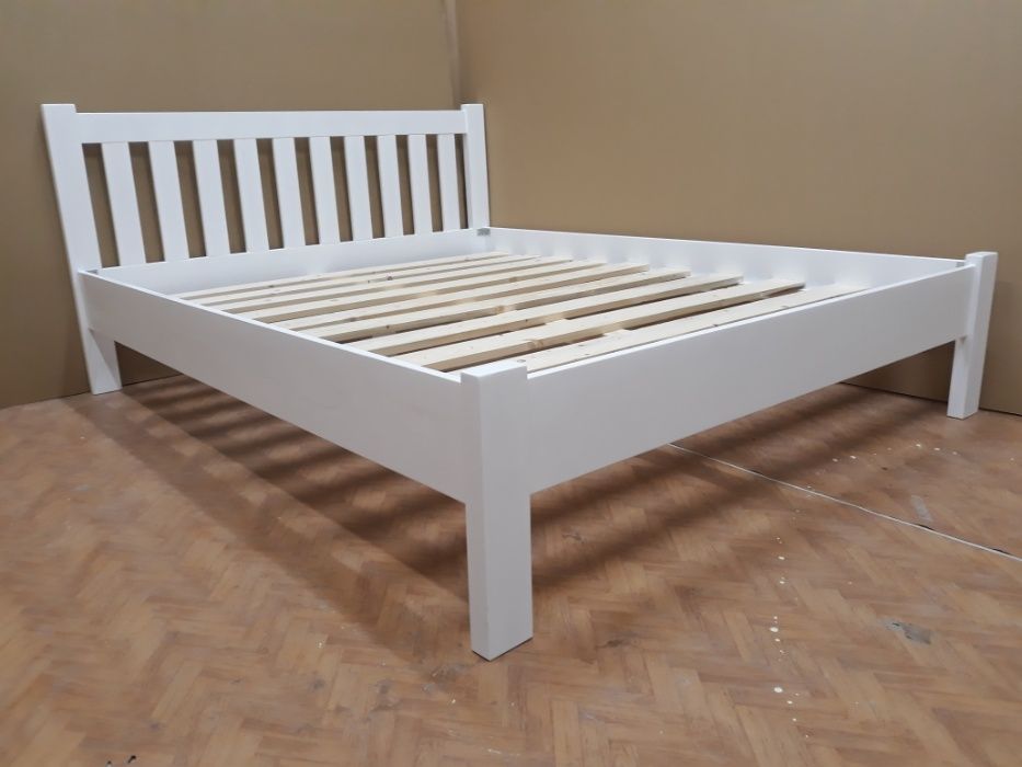 TRANSPORT GRATUIT.Pat din lemn masiv.Cod 203