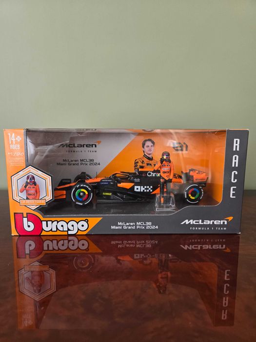 Bburago Модели машин в масштабе 1/24