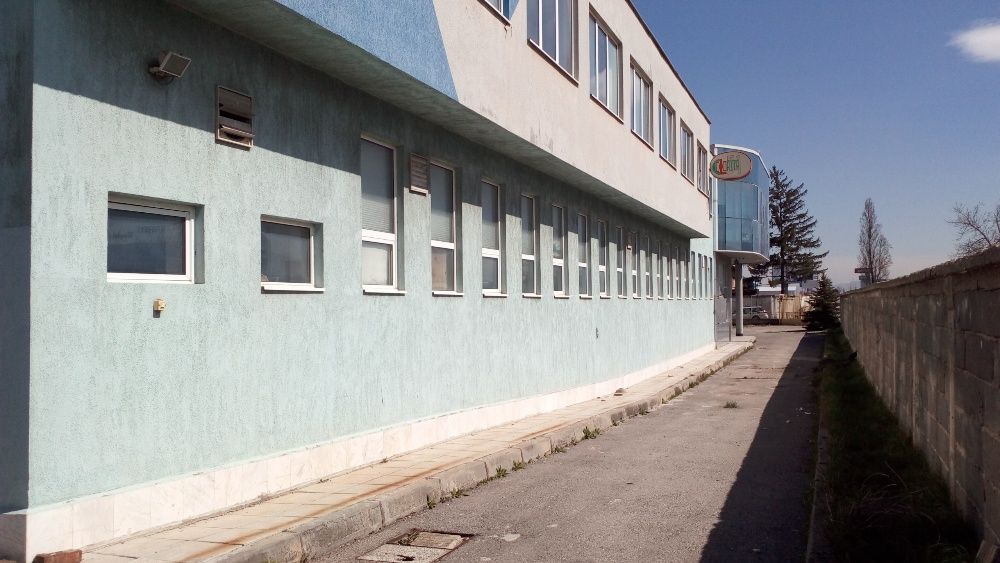 Продава се Промишлена сграда в София, Република 2 - 1750 кв.м за 760 €/кв.м - Снимка #1