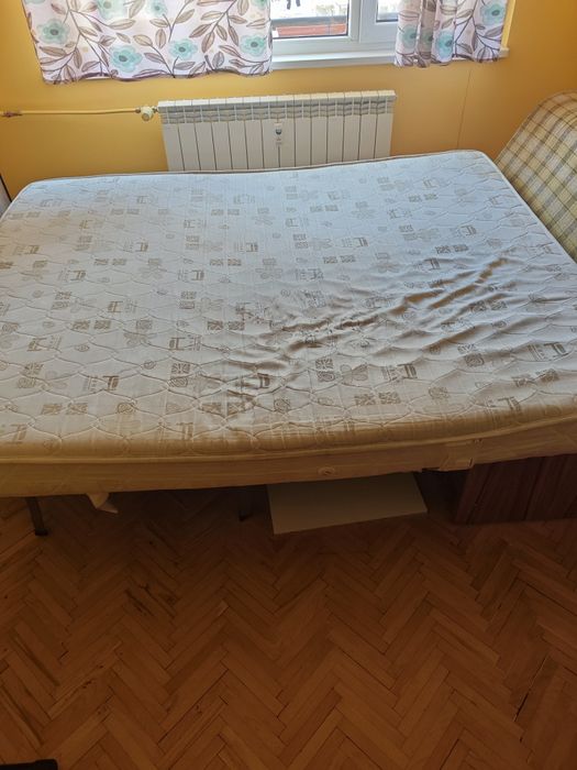 Разтегателен диван/легло с допълнителен матрак