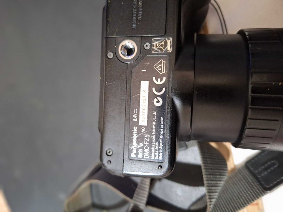 Aparat foto Pansonic in stare perfecta de functionare - Lumix DMC FZ 5 12X