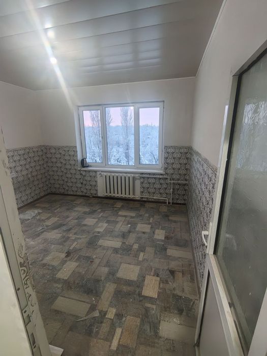 Продаётся 1 комнатная квартира в Чирчике