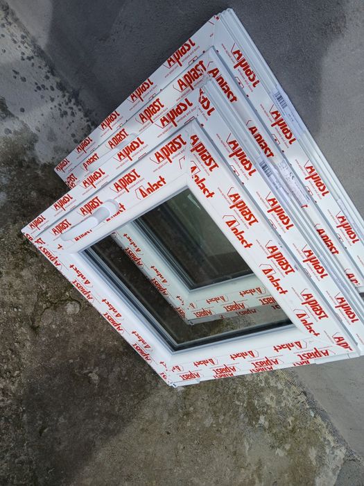 Geam termopan pvc cu sită inclusă
