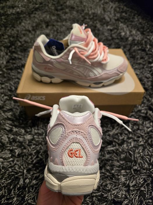 Asics Gel-NYC Cream Rose Double Laces