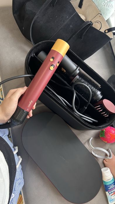 Dyson id цвет вишня.